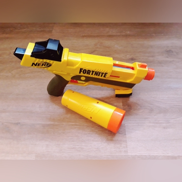 Nerf Fortnite SP-L Elite Dart Blaster with Barrel Attachment - Yellow - Picture 4 of 12